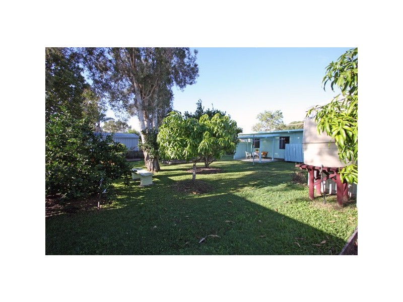 71 Limpus Street, Urangan QLD 4655