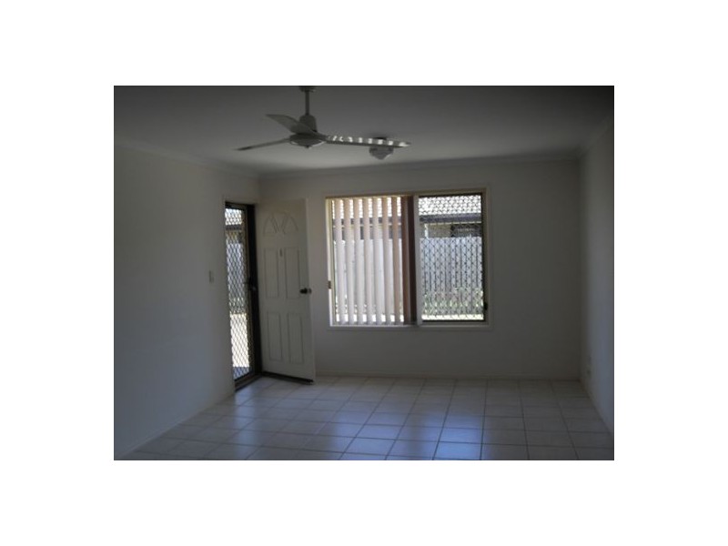 1/110 Bideford Street, Torquay QLD 4655