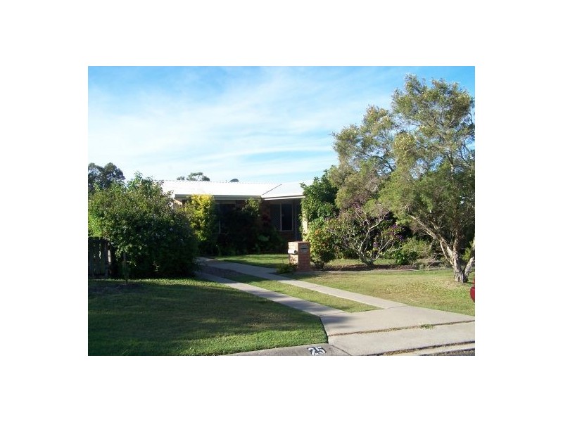 25 Parkway Drive, Scarness QLD 4655