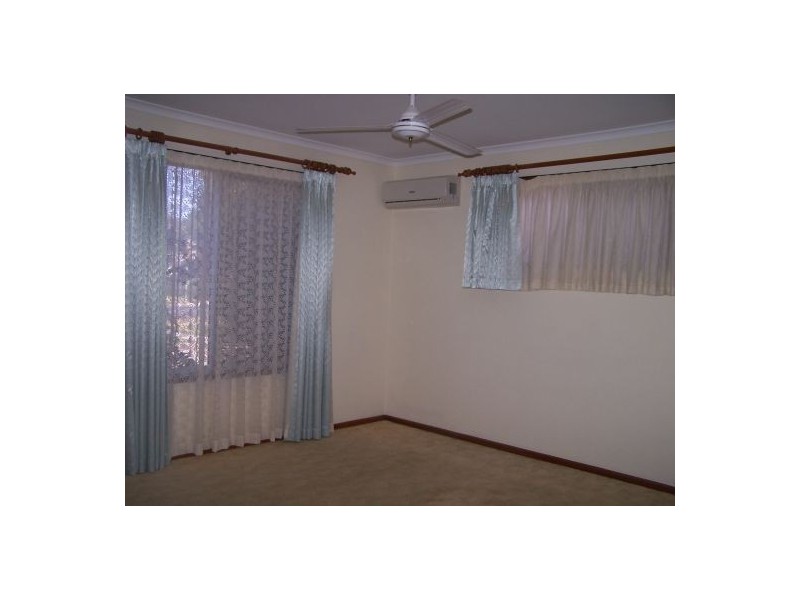 25 Parkway Drive, Scarness QLD 4655