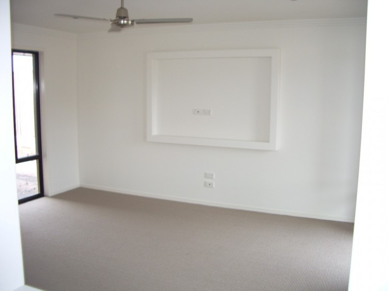 13 Seacrest Avenue, Wondunna QLD 4655