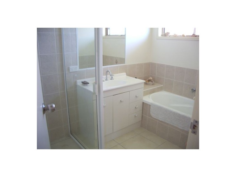 79 Martin Street, Point Vernon QLD 4655