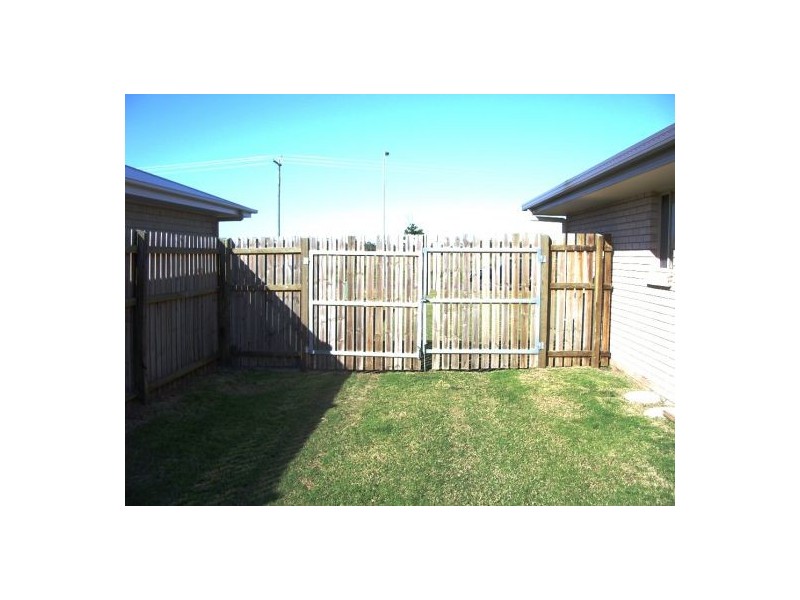 79 Martin Street, Point Vernon QLD 4655