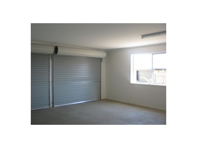 30 Topaz Circuit, Urangan QLD 4655