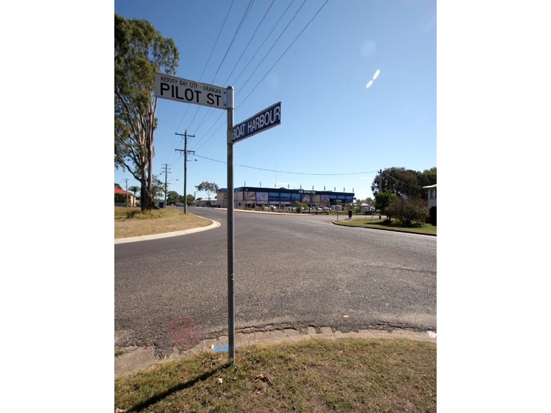 37 King Street, Urangan QLD 4655