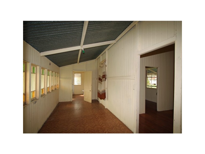 37 King Street, Urangan QLD 4655