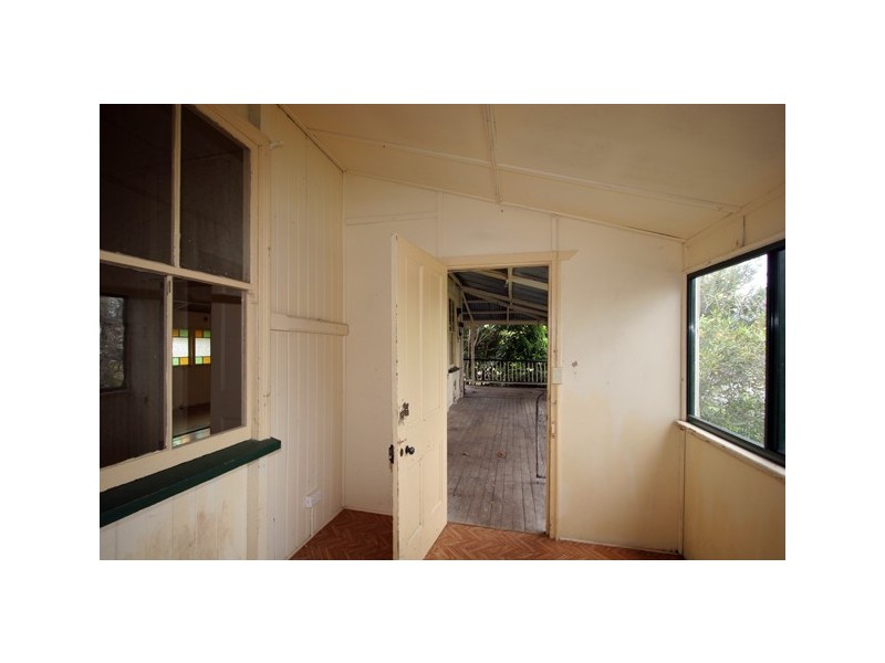 37 King Street, Urangan QLD 4655