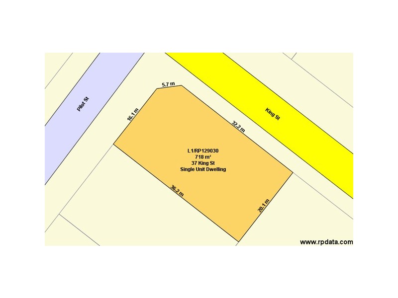 37 King Street, Urangan QLD 4655