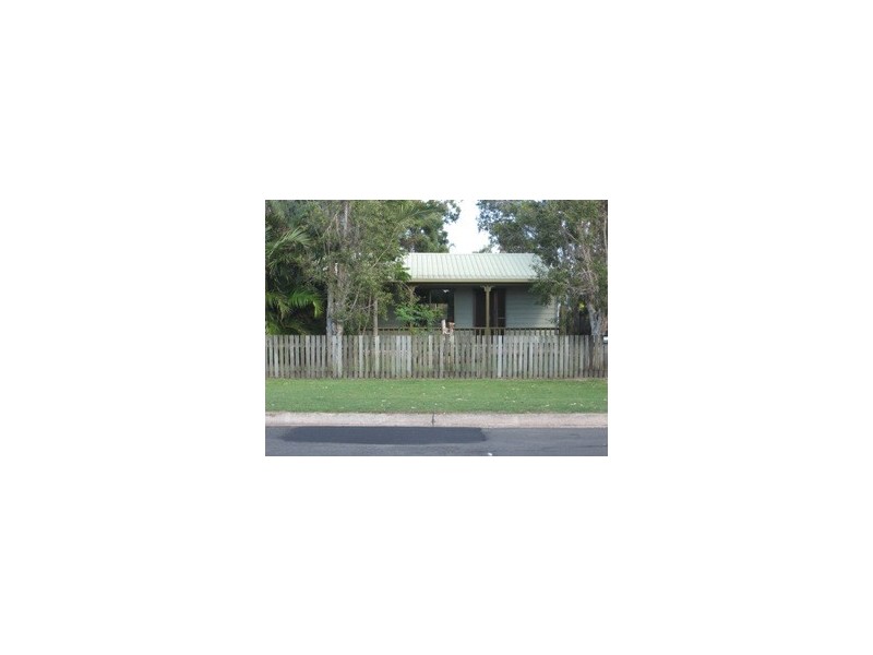 105 Pulgul Street, Urangan QLD 4655