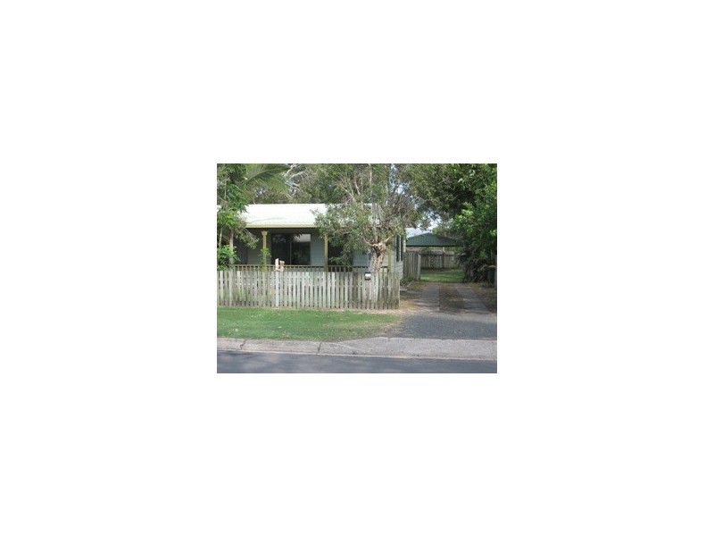 105 Pulgul Street, Urangan QLD 4655