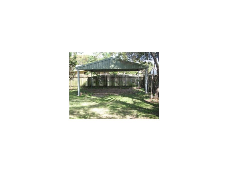 105 Pulgul Street, Urangan QLD 4655
