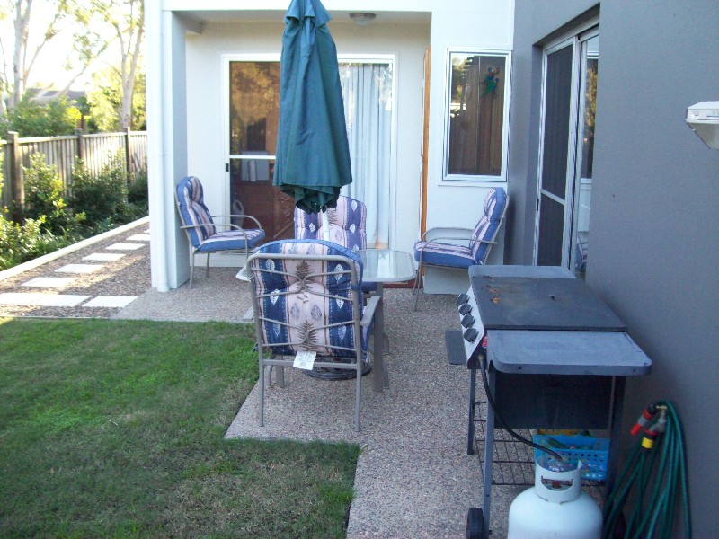 10/68 Pulgul Street, Urangan QLD 4655