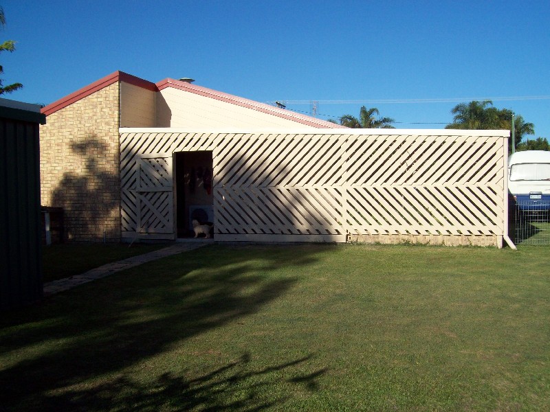 41 Hansen Street, Urangan QLD 4655