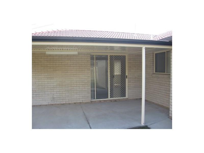 36 Topaz Circuit, Urangan QLD 4655