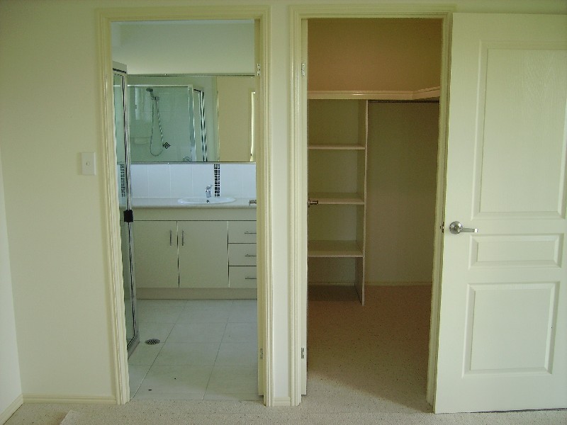 9 Lakes Bvd, Burrum Heads QLD 4659