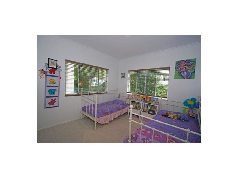 537 Esplanade, Urangan QLD 4655