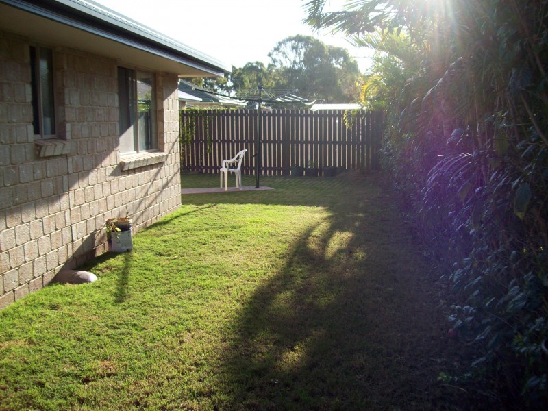 46 Moolyyir Street, Urangan QLD 4655