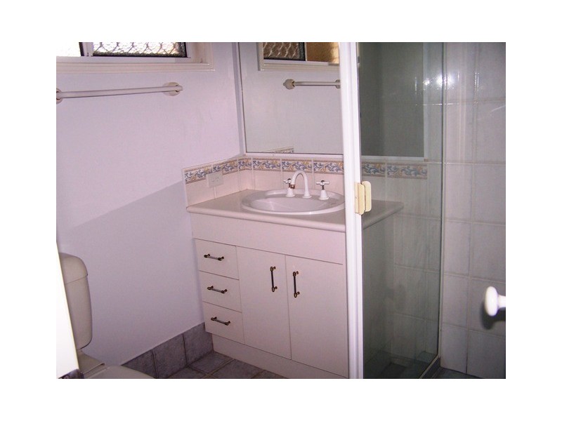 15 Heather Way, Urraween QLD 4655