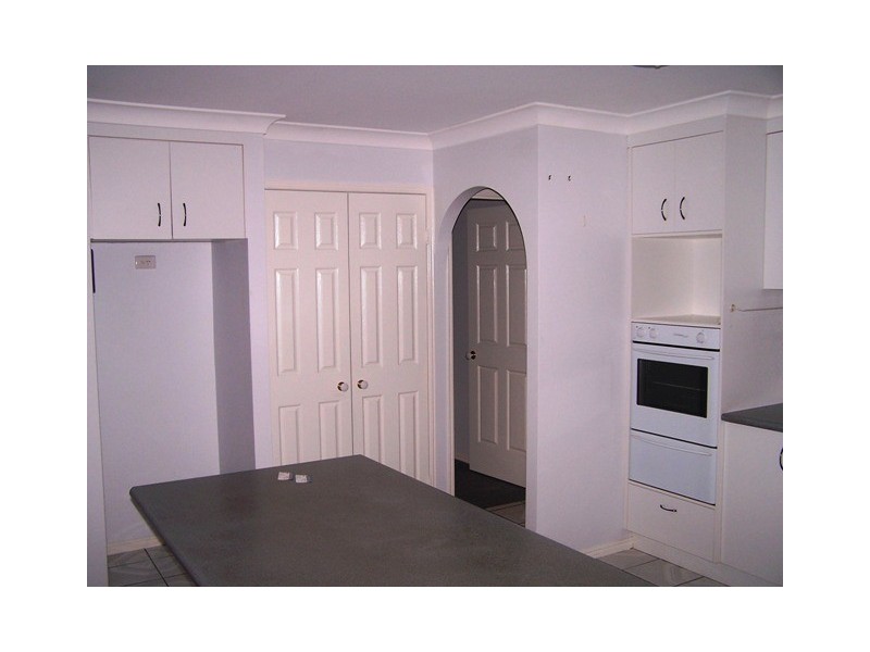 15 Heather Way, Urraween QLD 4655