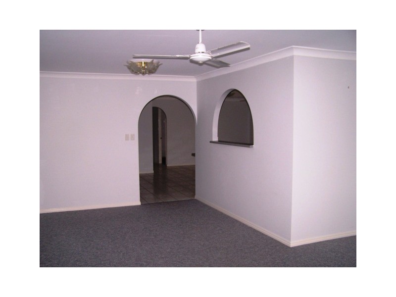 15 Heather Way, Urraween QLD 4655