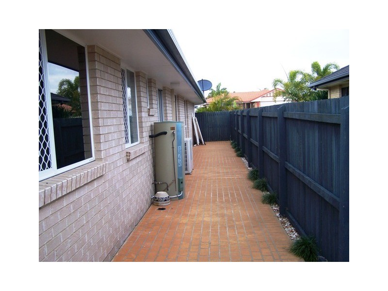 15 Heather Way, Urraween QLD 4655