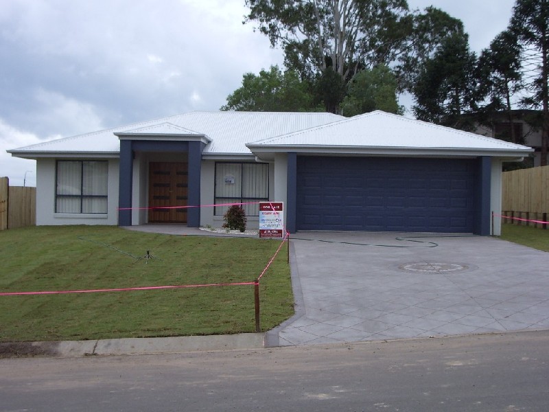 35 Wuruma Street, Scarness QLD 4655