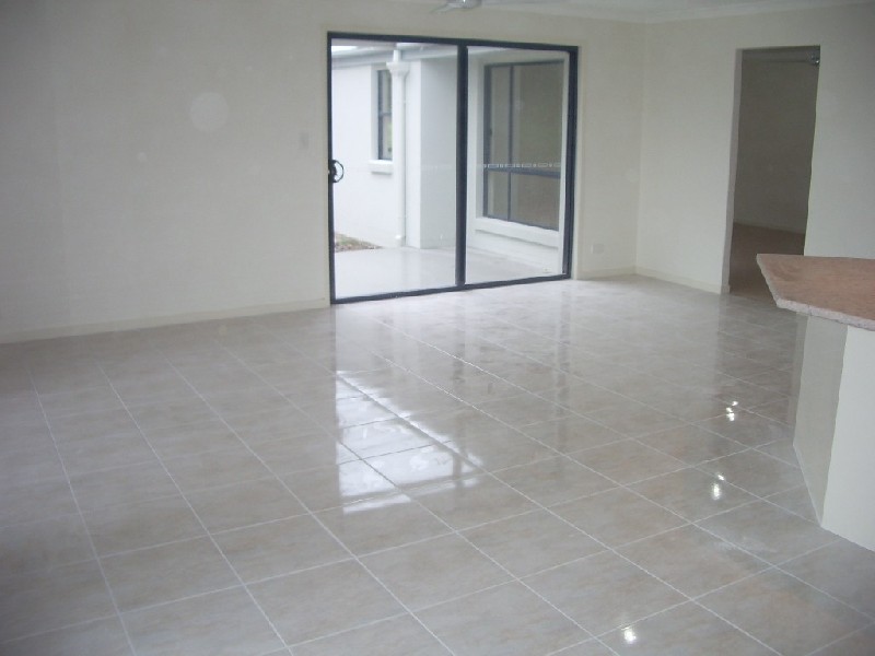 35 Wuruma Street, Scarness QLD 4655