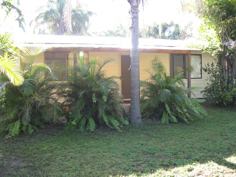58 William Street, Urangan QLD 4655