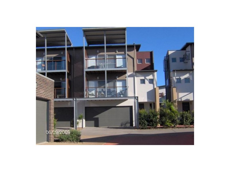 41/80 Moolyyir Street, Urangan QLD 4655