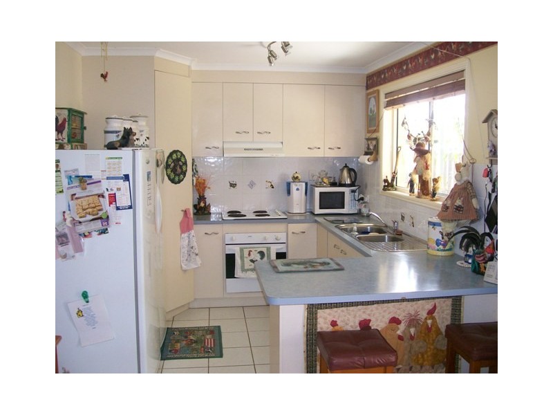 216 Pulgul Street, Urangan QLD 4655