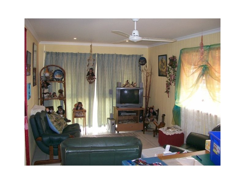 216 Pulgul Street, Urangan QLD 4655