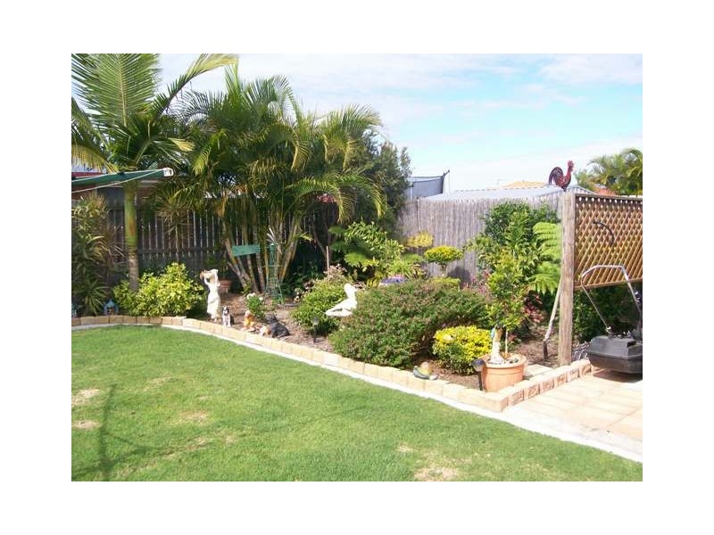 216 Pulgul Street, Urangan QLD 4655