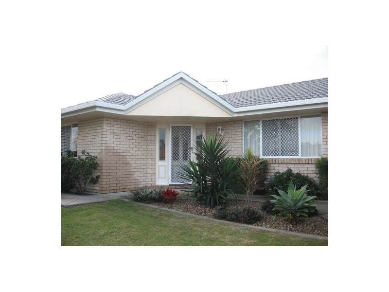 7 Sonder Street, Urangan QLD 4655