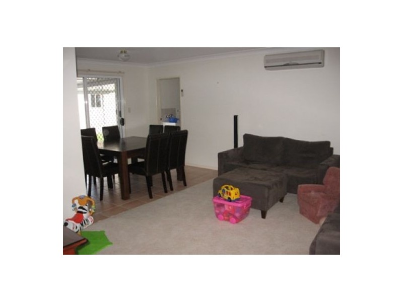 7 Sonder Street, Urangan QLD 4655