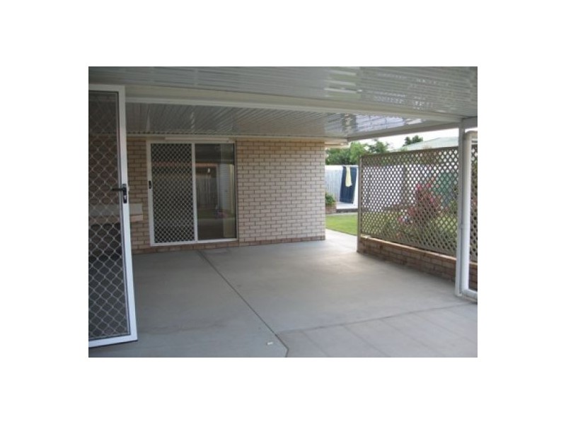 7 Sonder Street, Urangan QLD 4655