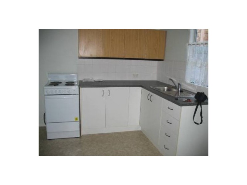 Unit 4/7 Gossner Street, Scarness QLD 4655