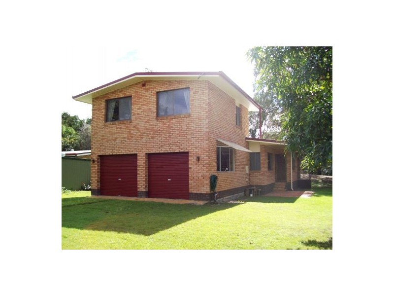 42 Kingfisher Parade, Toogoom QLD 4655