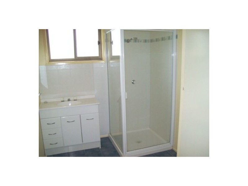 42 Kingfisher Parade, Toogoom QLD 4655