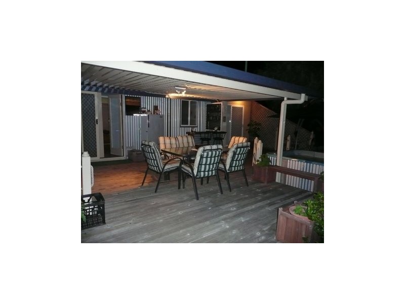 Point Vernon QLD 4655