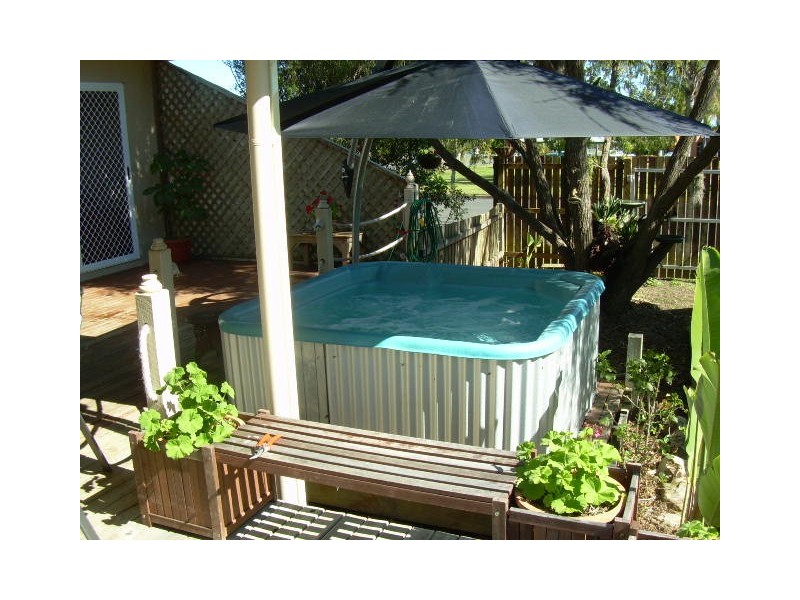 Point Vernon QLD 4655