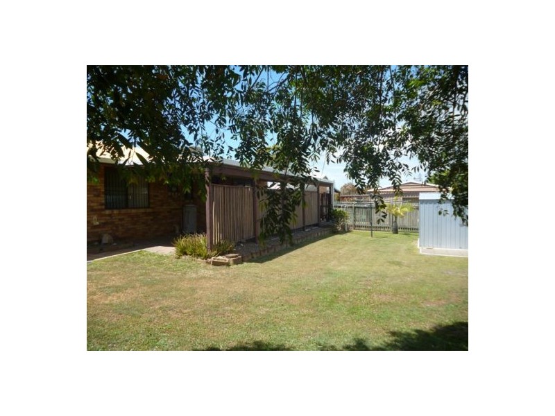 4 Carmel Court, Point Vernon QLD 4655