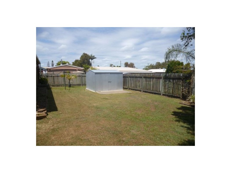 4 Carmel Court, Point Vernon QLD 4655