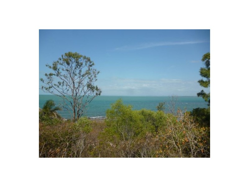 4 Carmel Court, Point Vernon QLD 4655