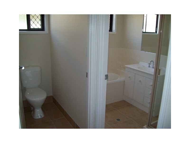 14 Kensi Court, Point Vernon QLD 4655