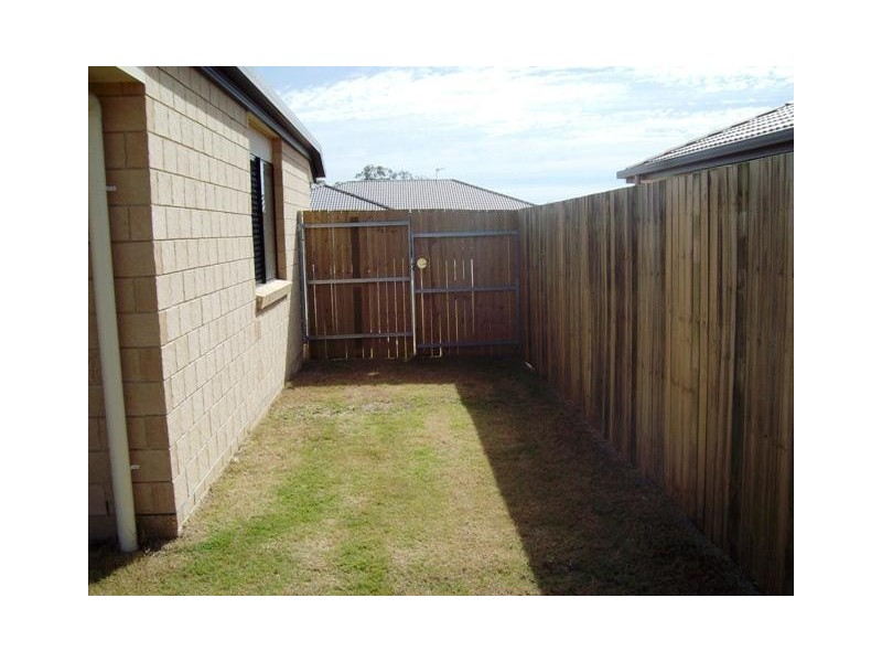 14 Kensi Court, Point Vernon QLD 4655