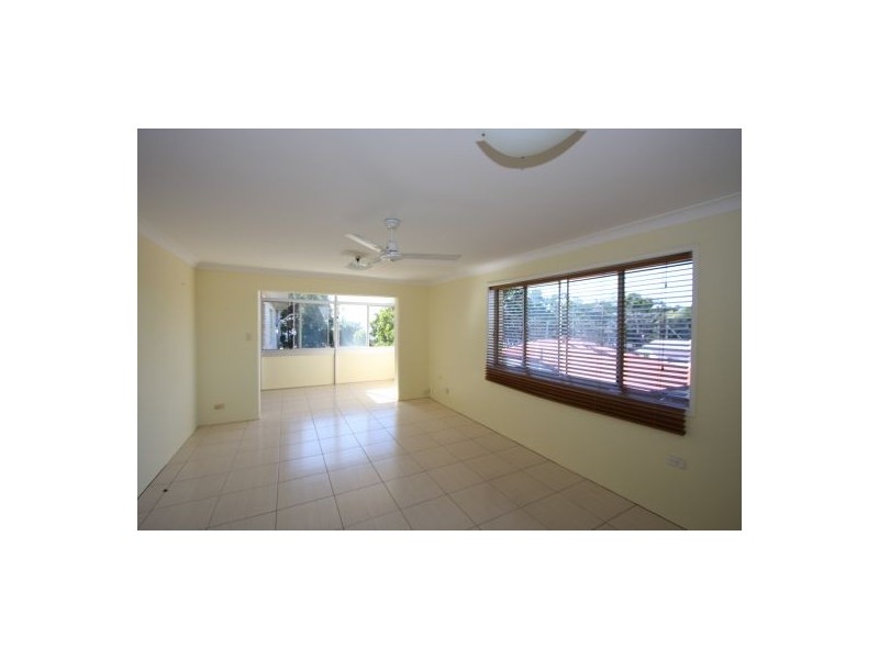 8/581 Esplanade, Urangan QLD 4655