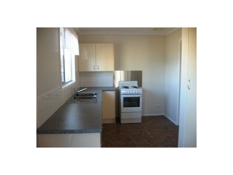 20 Saunders Street, Point Vernon QLD 4655