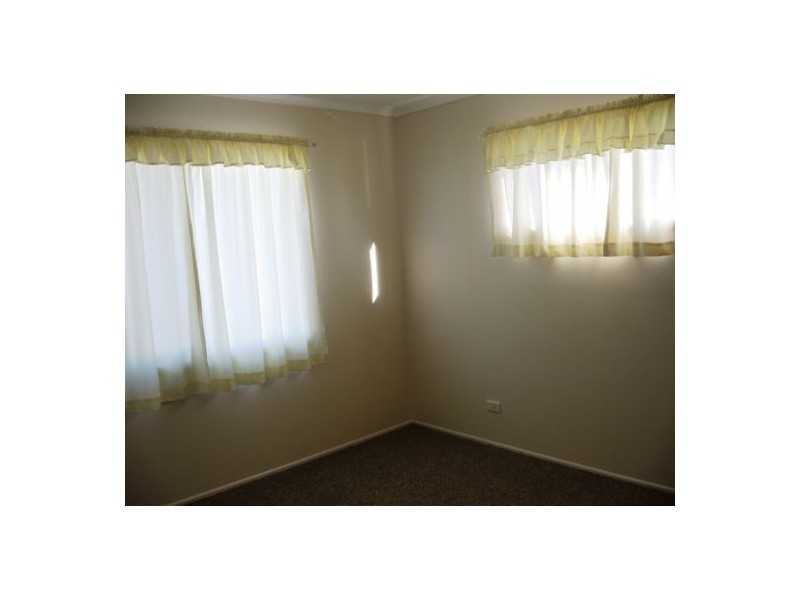 20 Saunders Street, Point Vernon QLD 4655