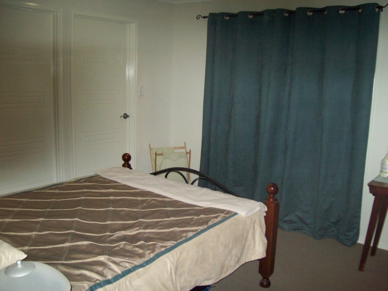 46 Moolyyir Street, Urangan QLD 4655