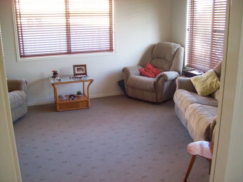 46 Moolyyir Street, Urangan QLD 4655